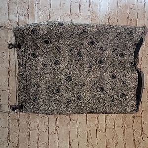 Liz claiborne sz 6 black white pencil skirt